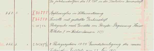 historisches museum frankfurt: Eintrag des Apfelweinglases im Zugangsbuch von 1913, gemeinsam mit zwei weiteren Objekten